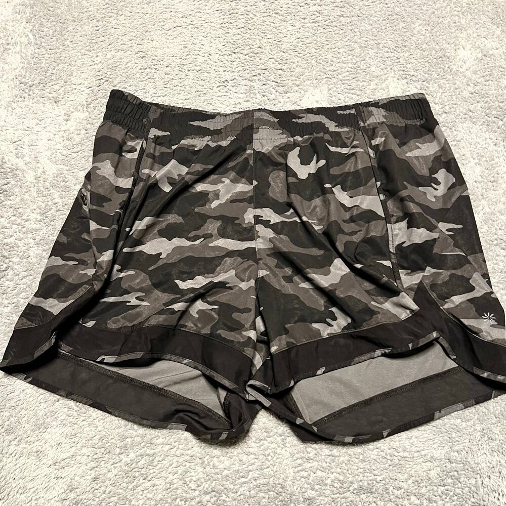 Athleta Short Womens 1X Plus  Printed Mesh Racer Run Short 4" Black Camo Lined